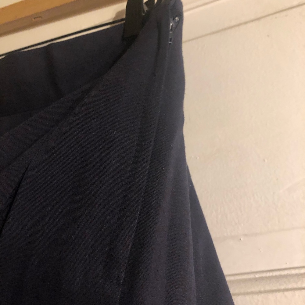 Navy pleated short skirt. Classic. - Picture 2 of 6